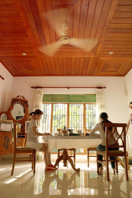 Lumbini Villa ベントータ エクステリア 写真